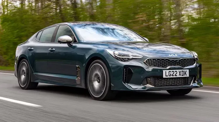 Kia stinger gt 2018 verde oscuro