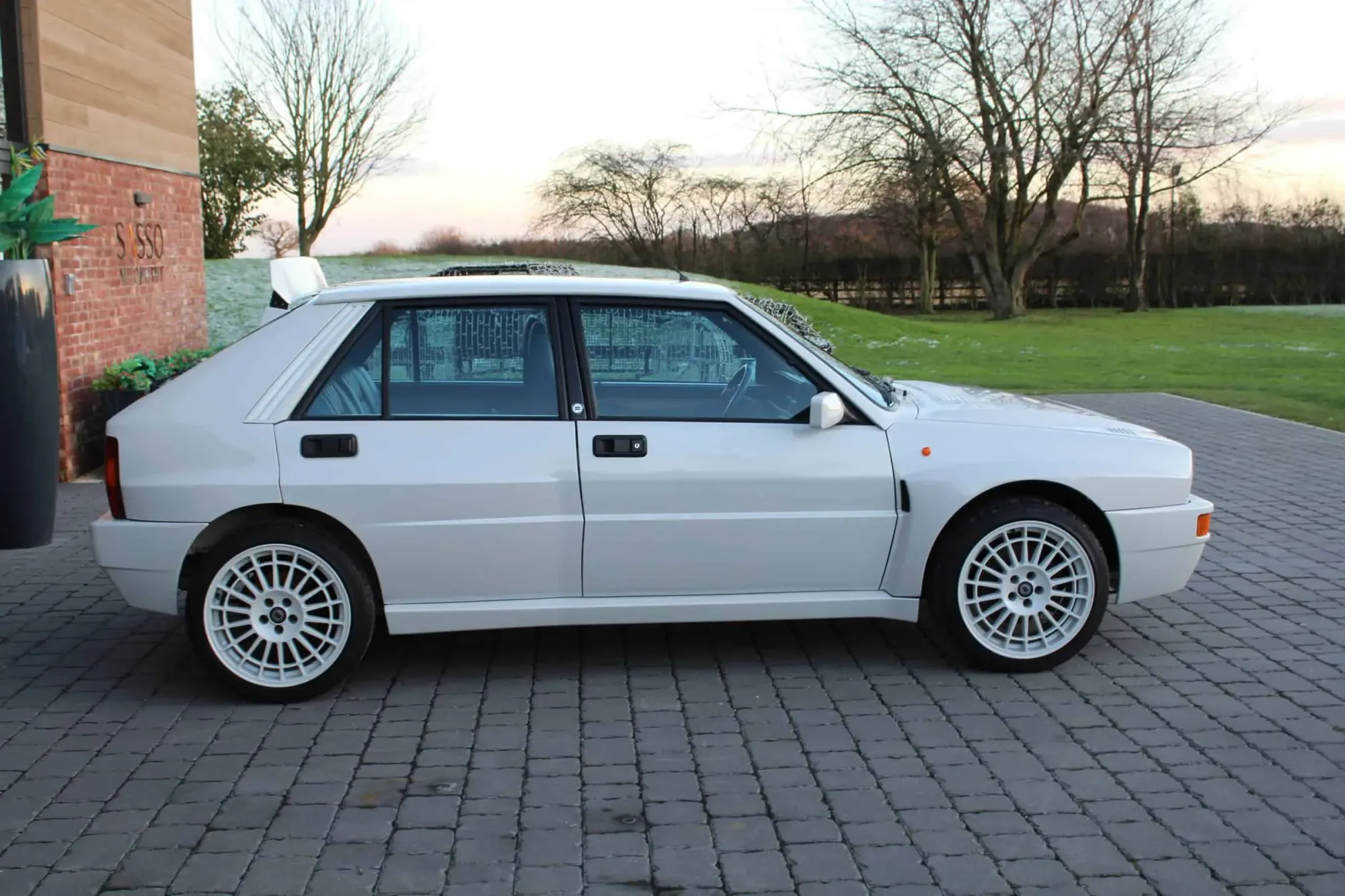 Vista lateral del Lancia Delta Integrale Evoluzione II
