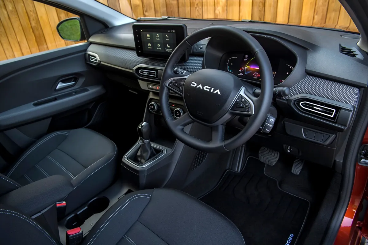 Interior Dacia Jogger Hybrid