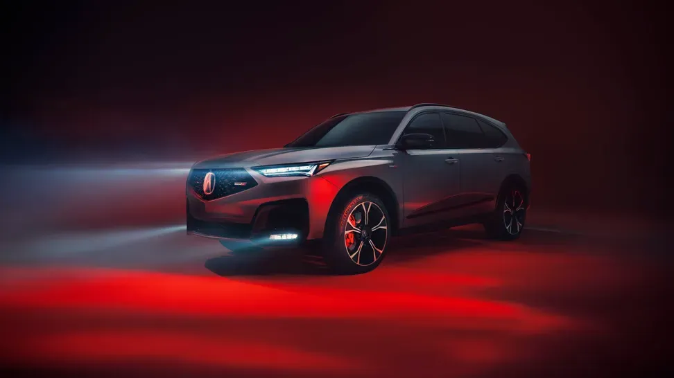 Acura RDX 2024 versión Advance en color gris oscuro