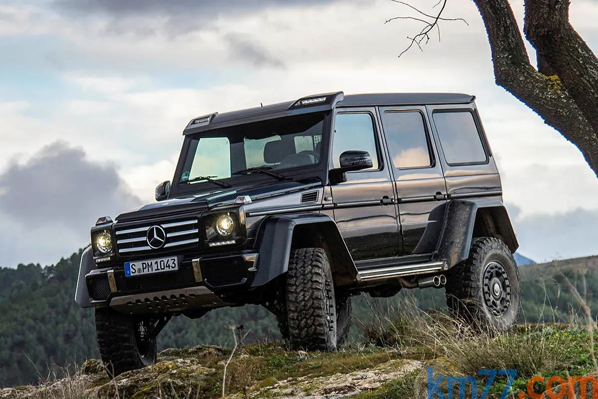 Mercedes-Benz G 500 4x4² en terreno escarpado