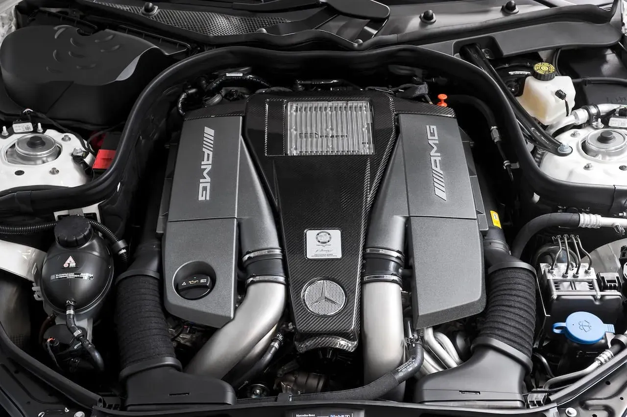 Motor V8 Biturbo del Mercedes-AMG E 63 S