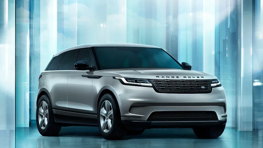 Range Rover Velar 2024 en carretera