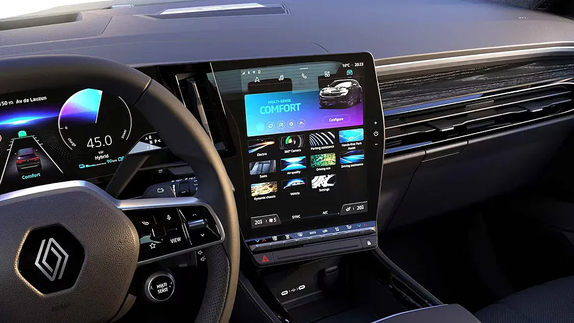 Interior tecnológico del Renault Austral con el sistema OpenR Link