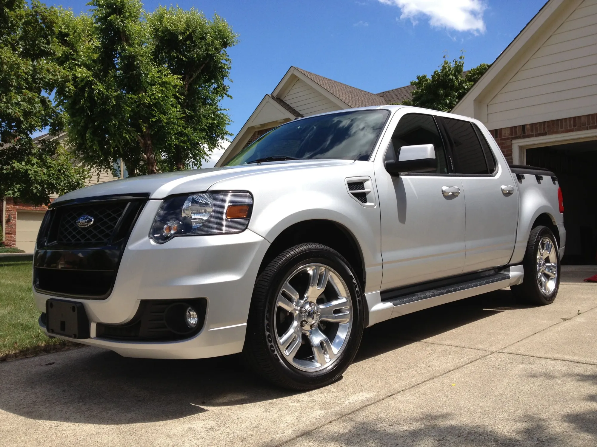 Ford Explorer Sport Trac Adrenalin concepto