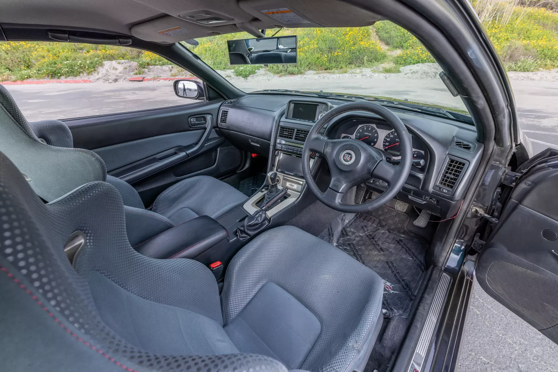 Interior nissan skyline gtr r34