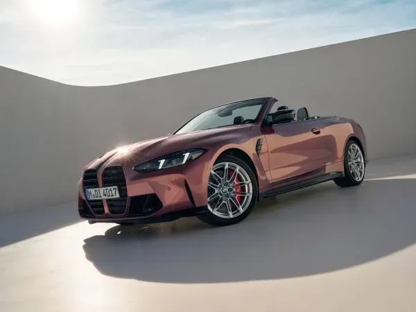 BMW M4 Cabrio Competition 2025 - Vista frontal