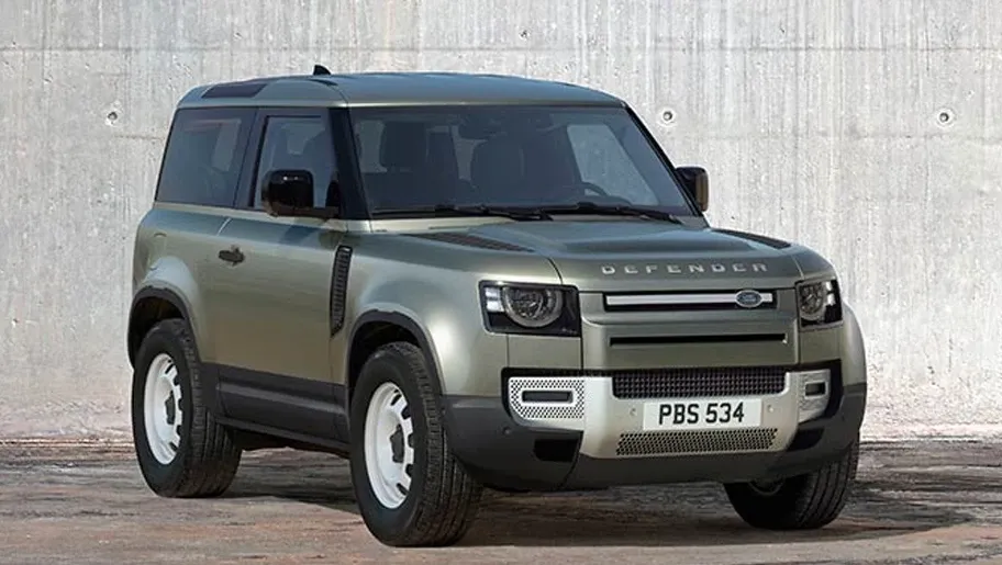 Land Rover Defender en terreno escarpado demostrando sus capacidades
