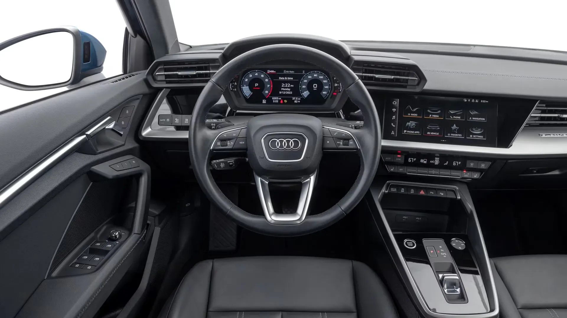 Interior delantero del Audi A3 Sedan 2024