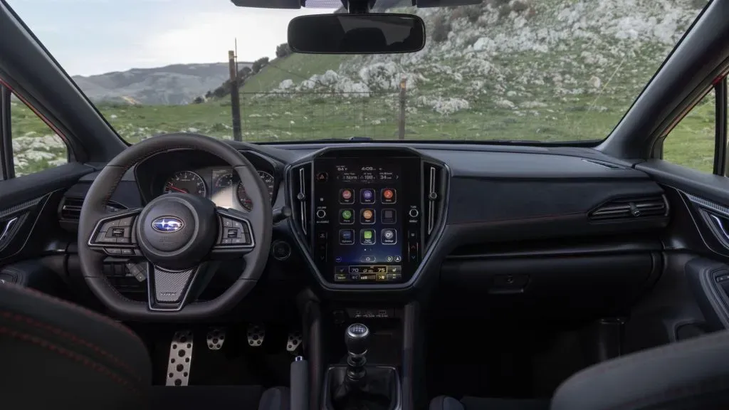 Interior del Subaru WRX 2024