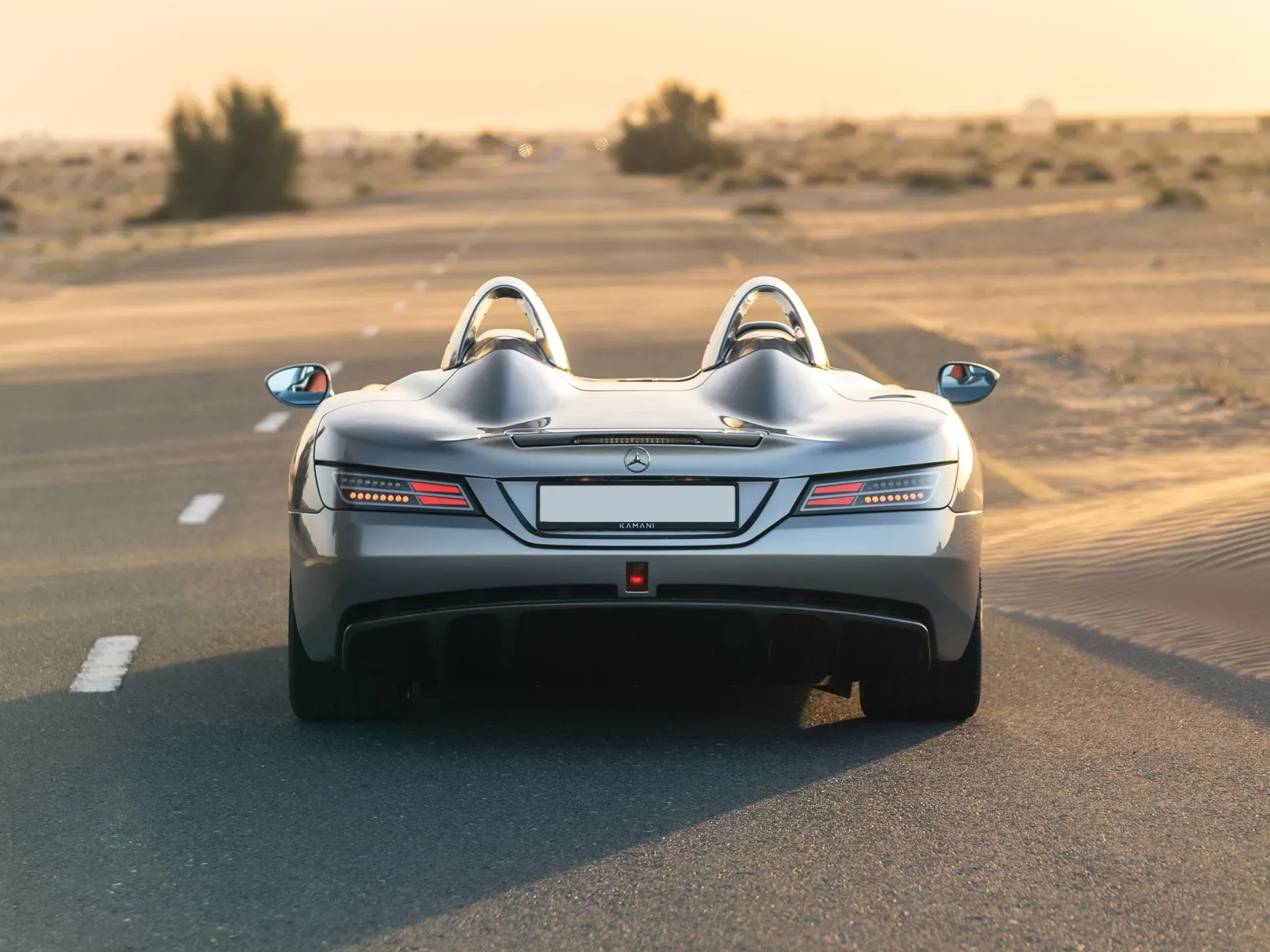 Mercedes-Benz SLR McLaren Stirling Moss en ángulo frontal