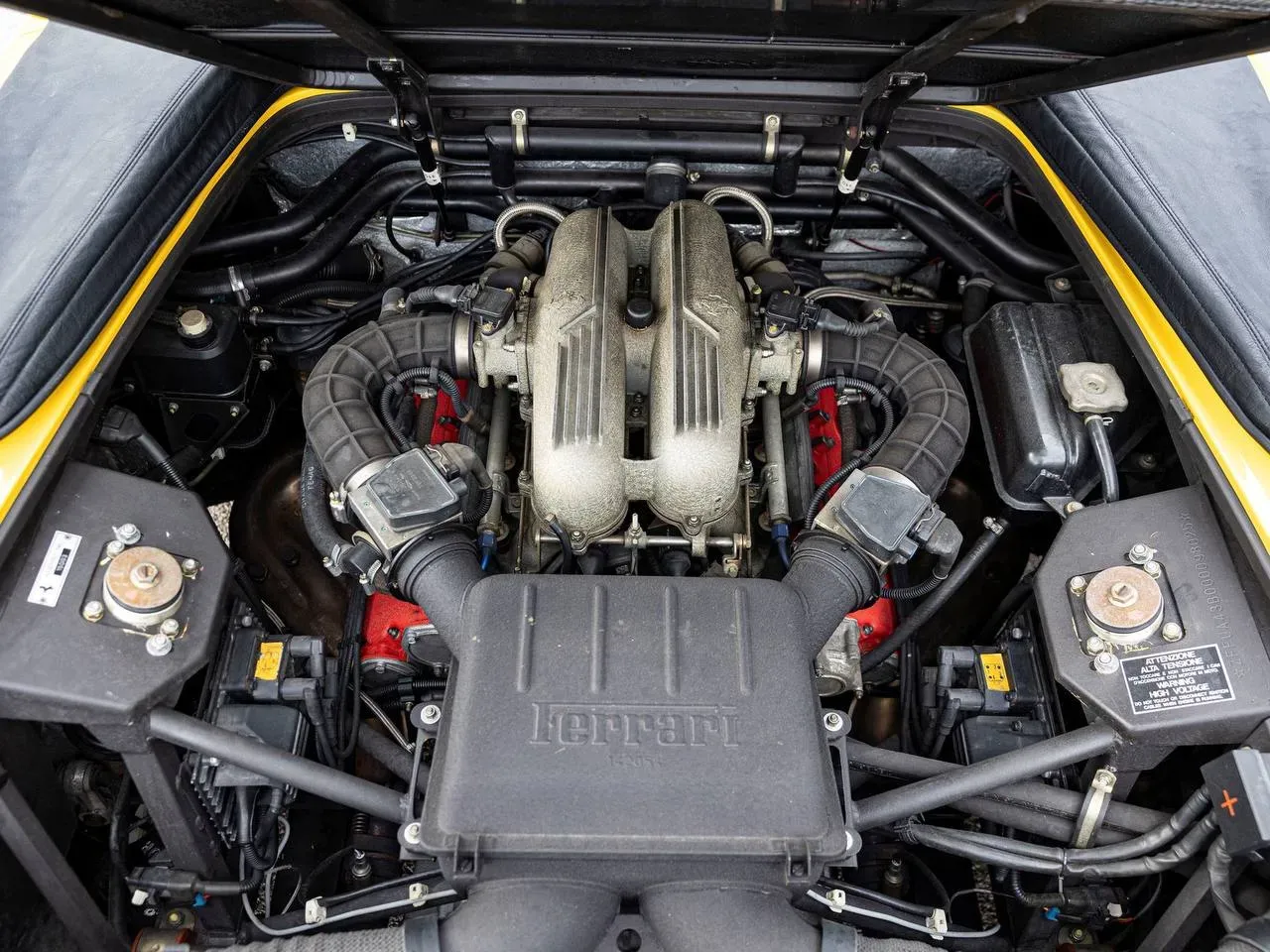 Motor Ferrari V8 3.4 litros del 348 Spider
