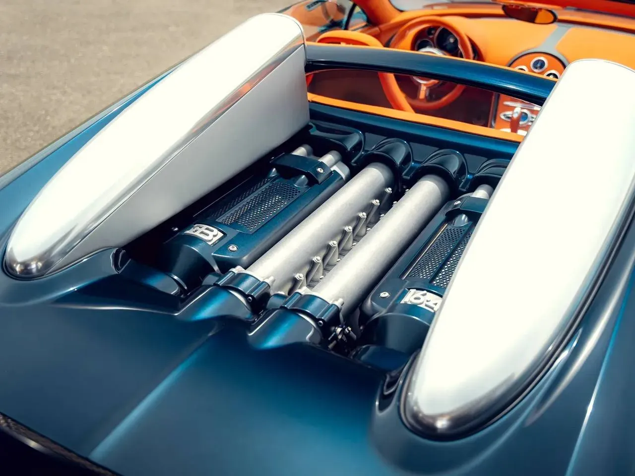 Bugatti Veyron motor W16