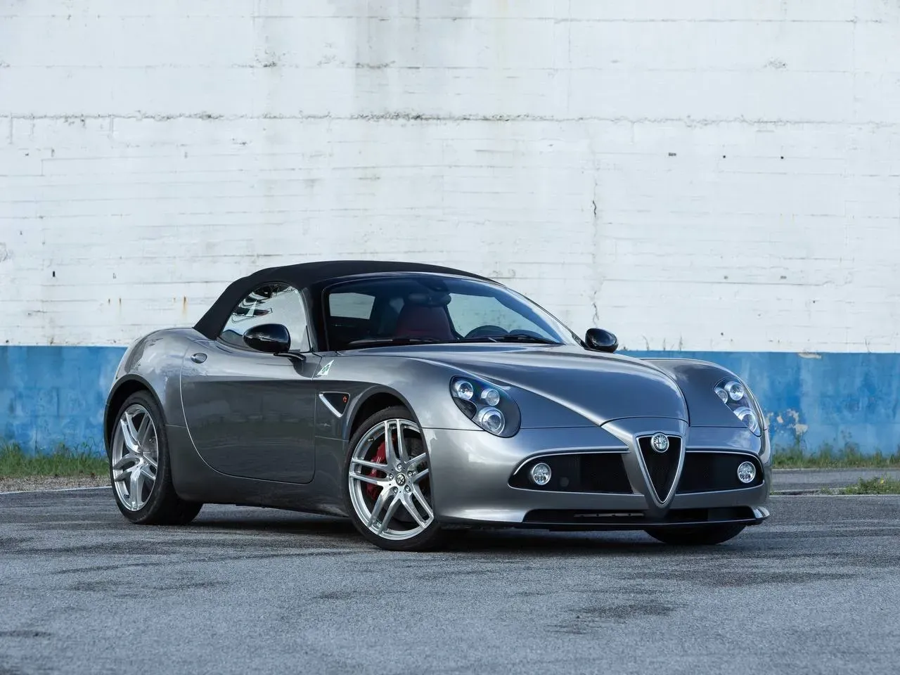Alfa Romeo 8C Spider 2010 en carretera