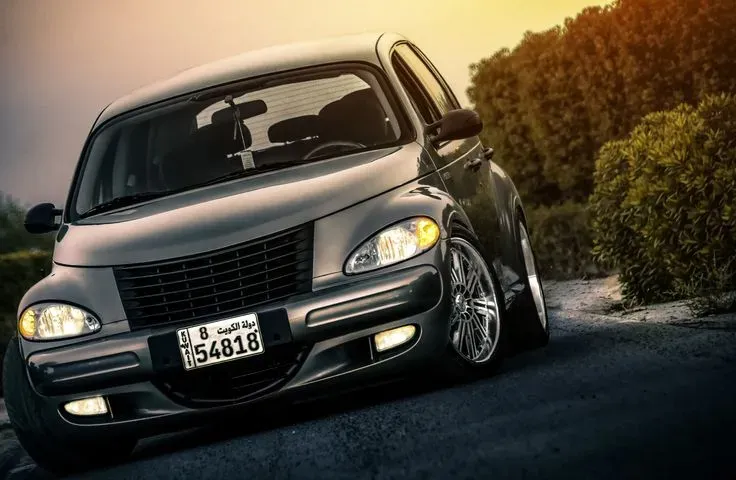 PT Cruiser Negro modificado