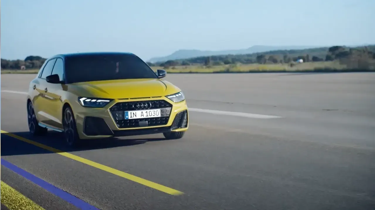 Interior del Audi A1 2024