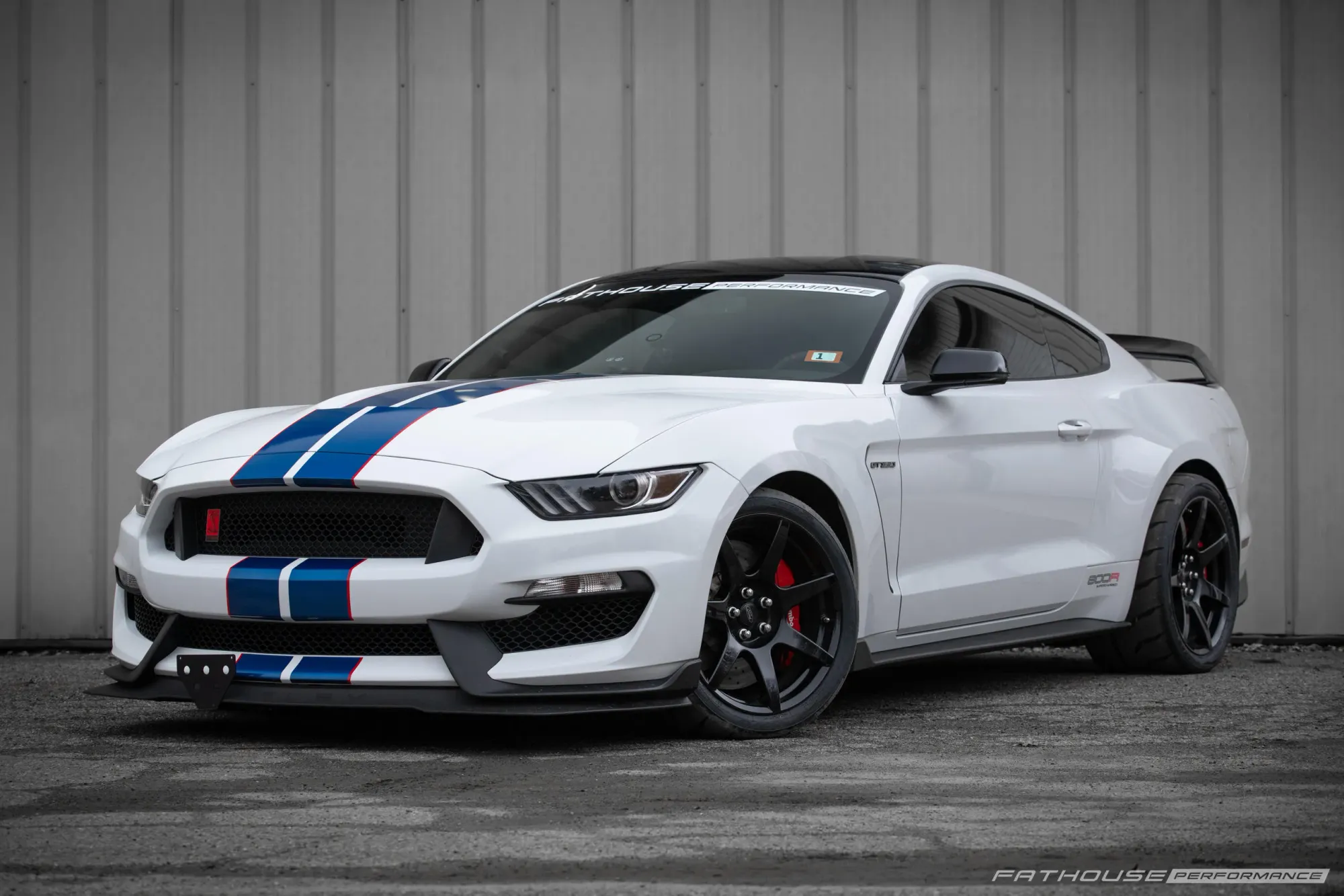Interior y motor del Shelby GT350