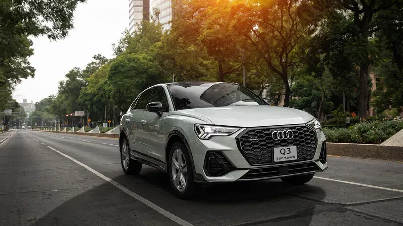 Audi Q3 S Line 2020 perfil lateral