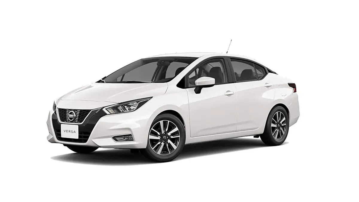 Nissan versa 2024
