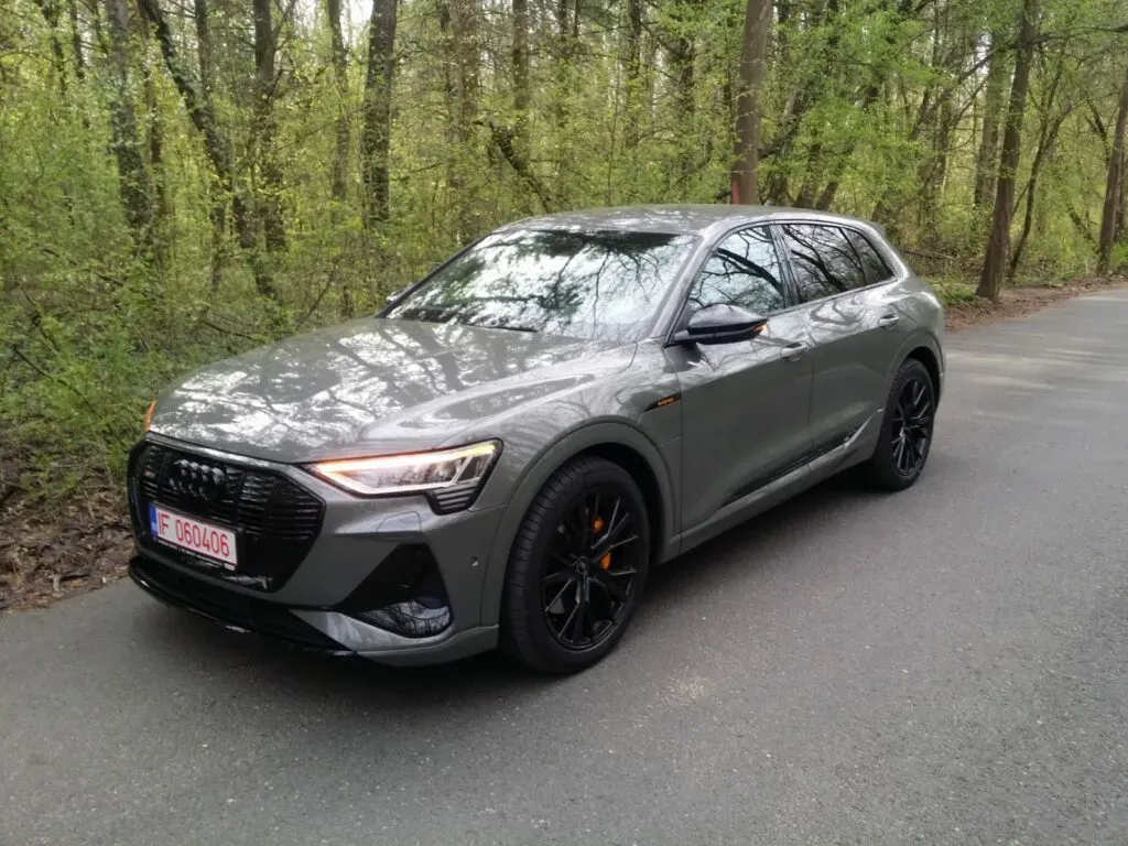 Audi e-tron