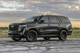 Cadillac Escalade V frontal 2025