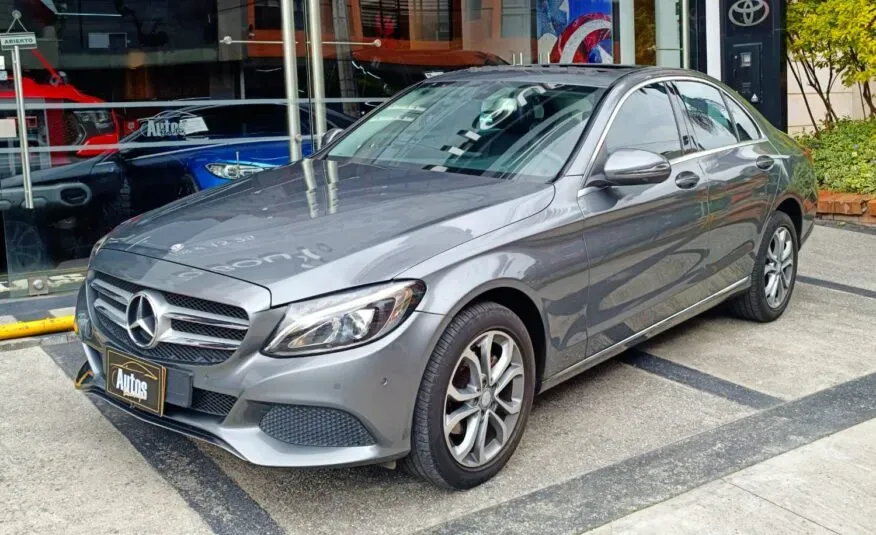 Mercedes-Benz C 180 2017 perfil lateral