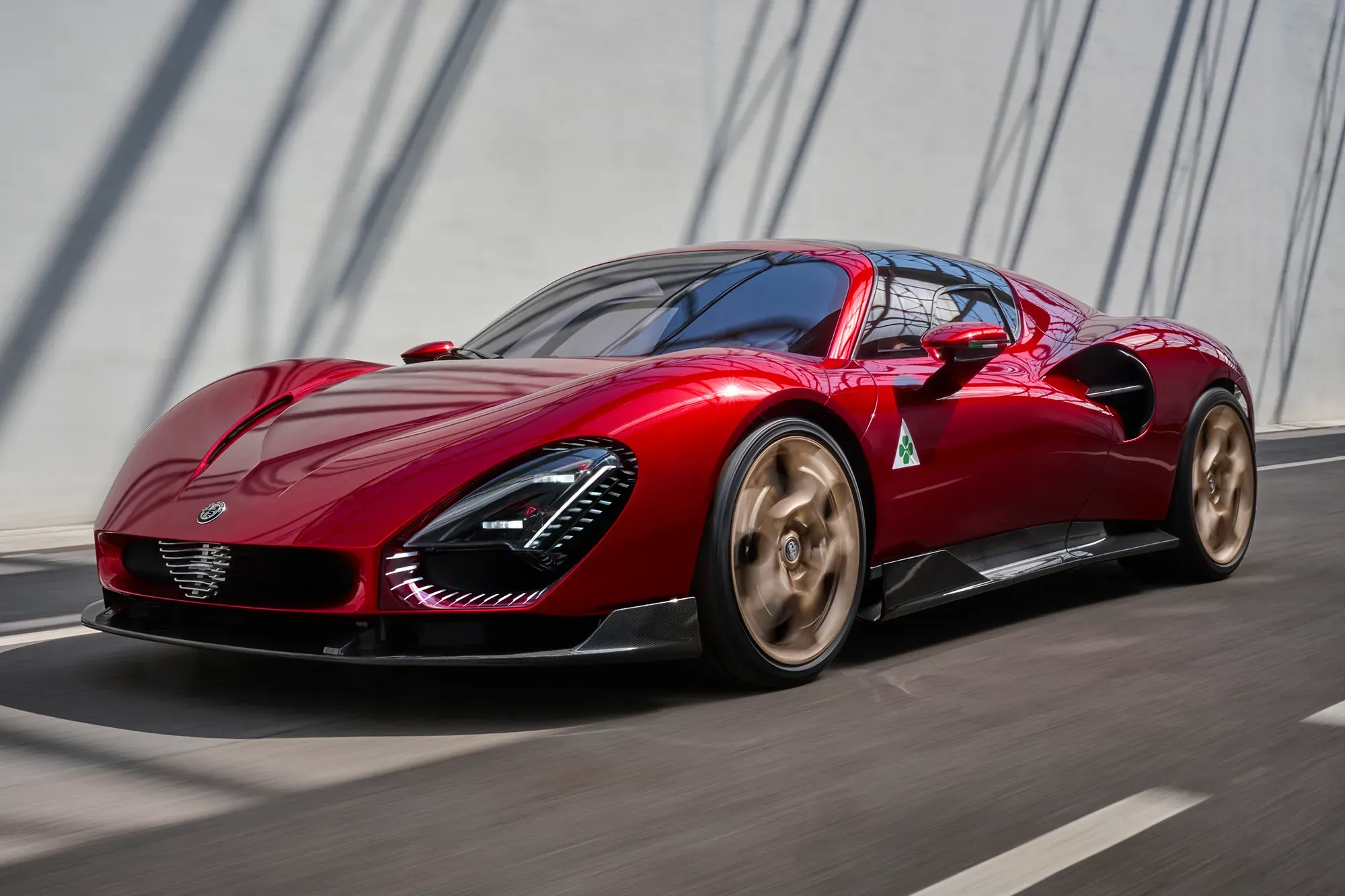 Alfa Romeo 33 Stradale en la pista de Balocco