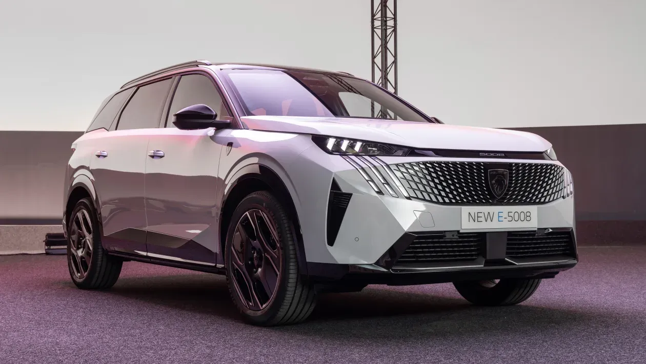 Peugeot 5008 2024 frontal