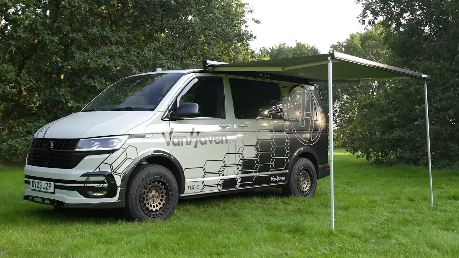 Van Haven - Interior personalizado de una Transporter convertida