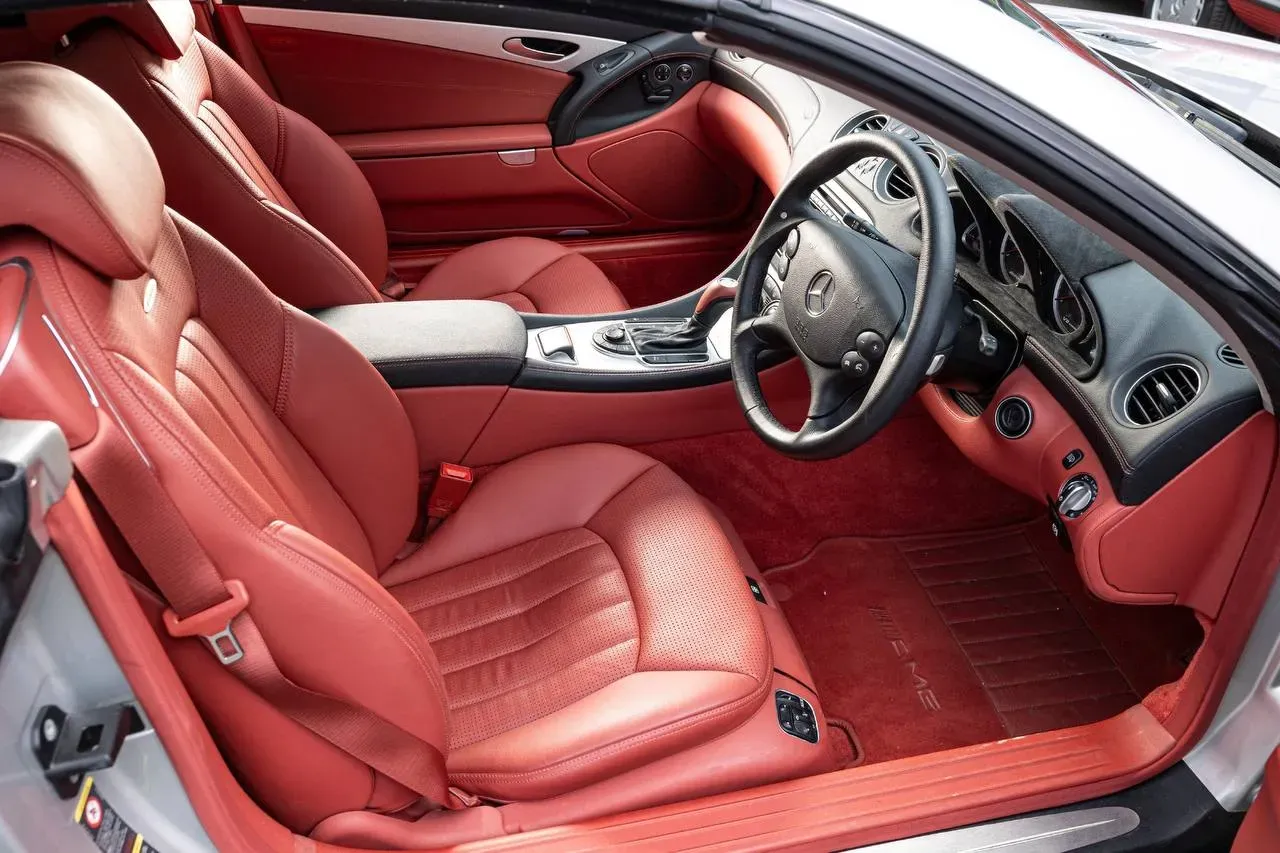 Mercedes-Benz SL55 AMG Convertible 2003 interior