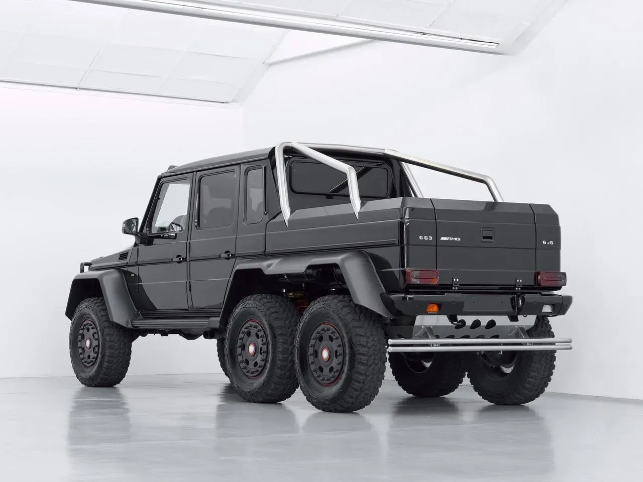 Mercedes-Benz G63 AMG 6x6 Brabus 2016 interior de lujo