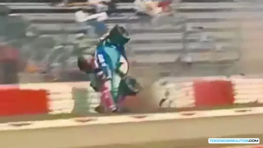 Imagen del accidente de Roland Ratzenberger en el Gran Premio de San Marino de 1994