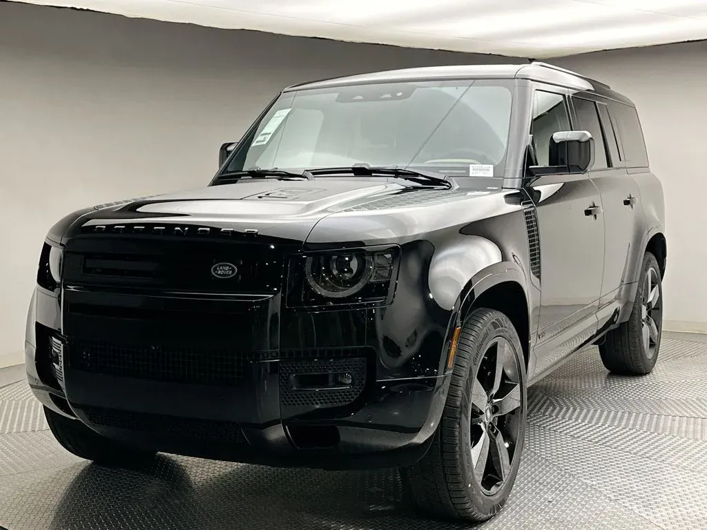 Land Rover Defender 130 V8 perfil lateral