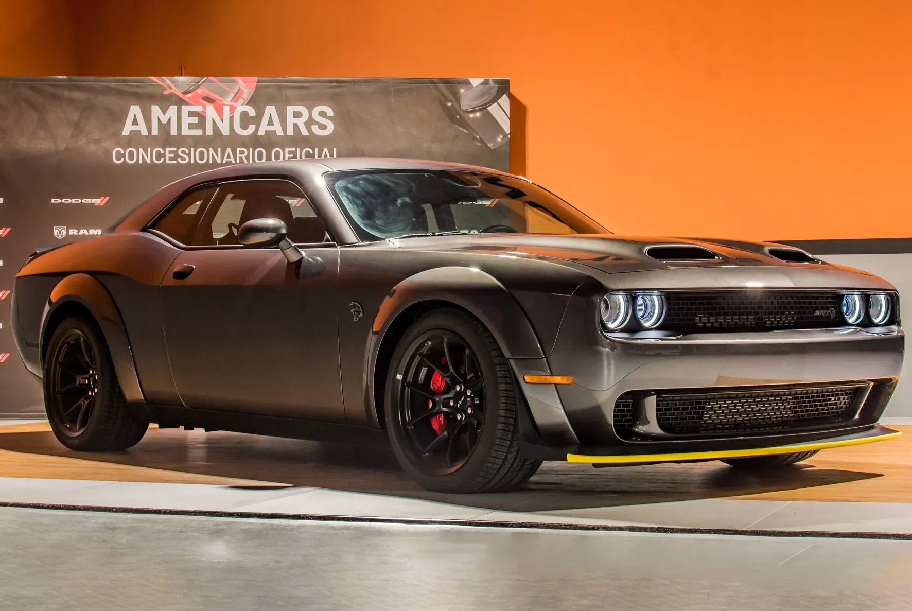Dodge Challenger SRT Hellcat Widebody Redeye lateral