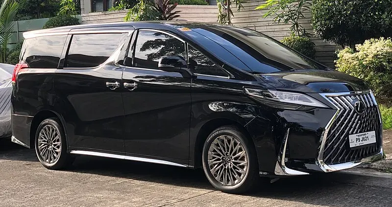 Perfil lateral del Lexus LM mostrando sus líneas aerodinámicas