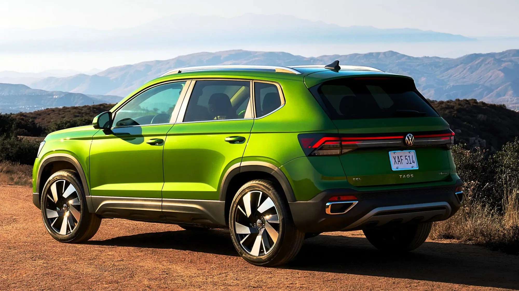Vista trasera del Volkswagen Taos 2025