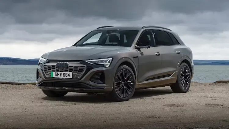 Audi Q8 e-tron 2024 frente estático