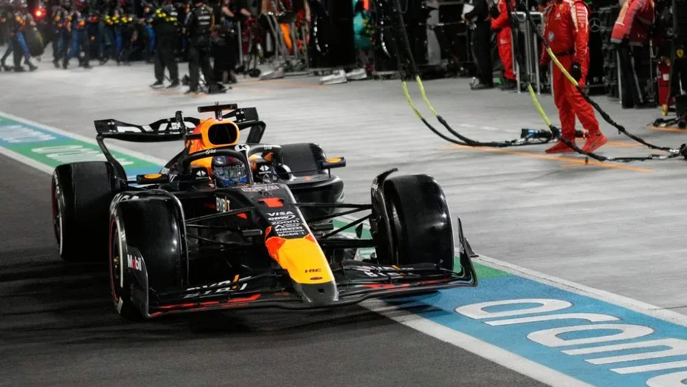 George Russell gana el GP de Las Vegas 2024, Verstappen quinto
