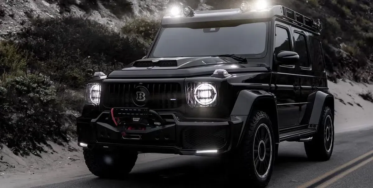 Brabus G700 con su kit de carrocería ensanchado