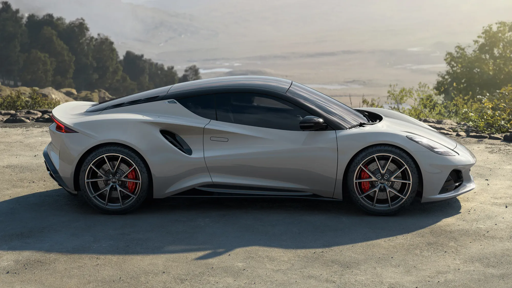 Lotus Emira 2025 frontal