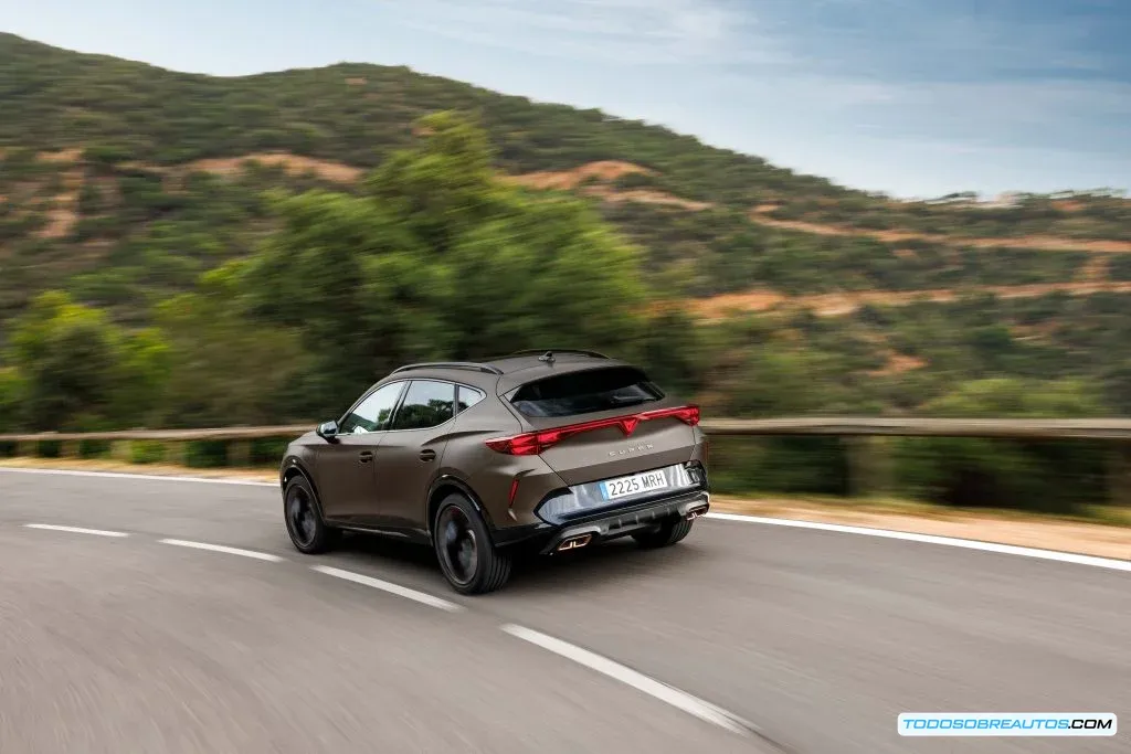 Imagen que represente el éxito de Cupra en México.