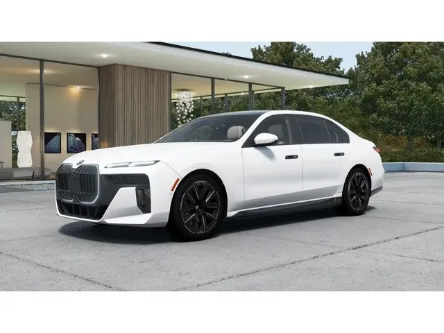 Interior del BMW i7 con pantalla curva