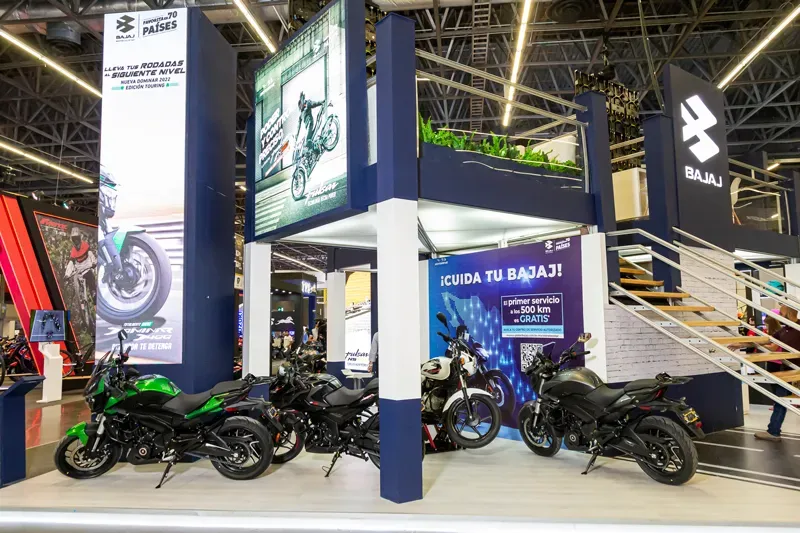 Fachada de la primera Power Store de Bajaj en Guadalajara