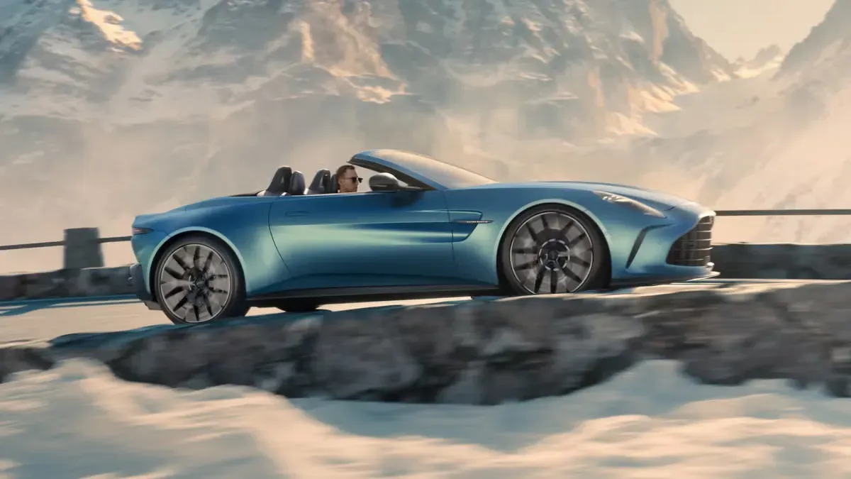 Aston Martin Vantage Roadster 2025 perfil lateral