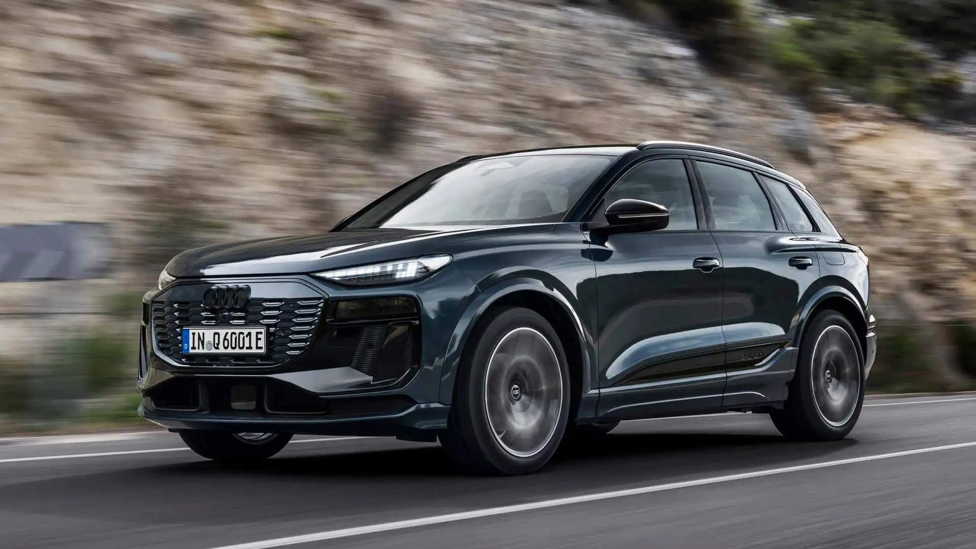 Audi Q6 e-tron 2024 frontal