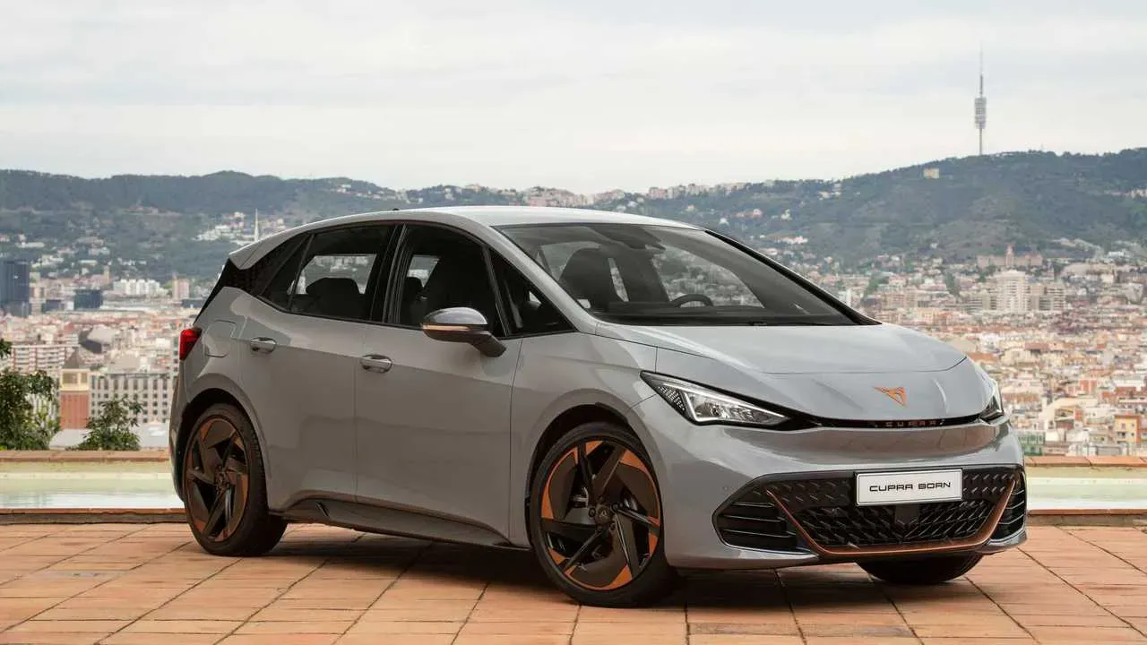 Cupra born perfil lateral llantas
