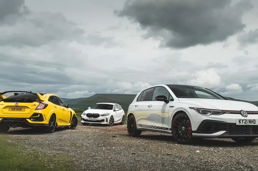 Detalles de motor y diseño de los tres autos deportivos