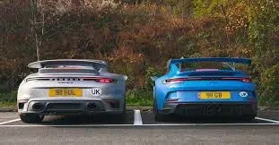 Interior y detalles del Porsche 911 Turbo S y GT3