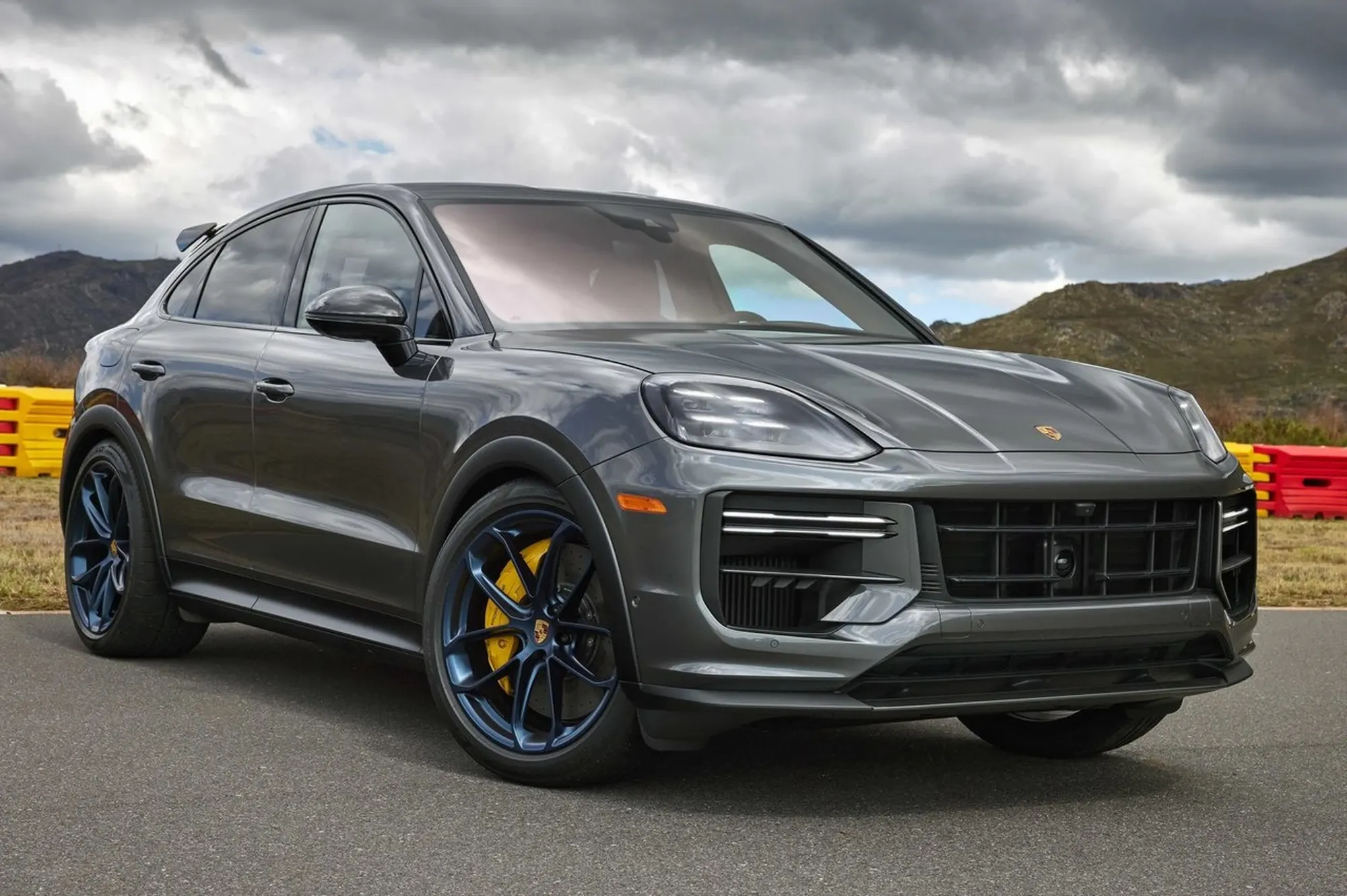 Porsche Cayenne Turbo interior