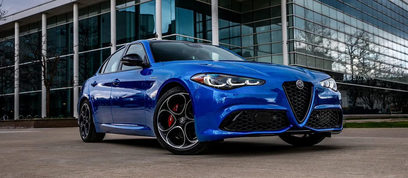 Alfa Romeo Giulia 2025 perfil